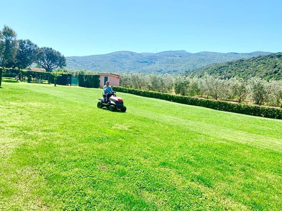 Agriturismo Ristorante مونتي أرجينتاريو المظهر الخارجي الصورة